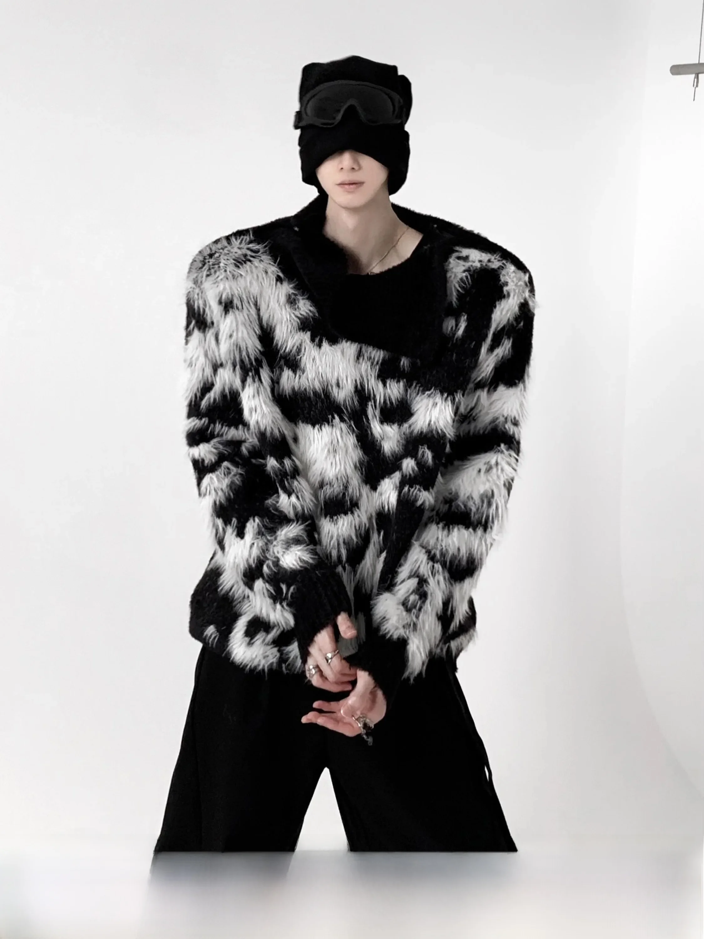 Autumn Mountain Style Men's High Collar Knitted Sweater Black White  Fur Simulation Loose Fit Winter Leisure Fashion