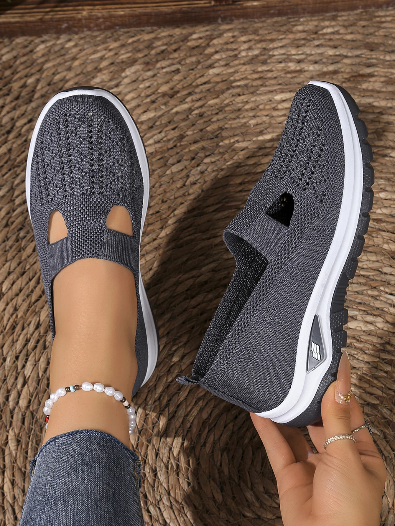 Atmungsaktive Mesh-Flachmules für Damen, leichte Slip-On-Wanderschuhe, bequem, vielseitig, für den täglichen Gebrauch, für Reisen im Freien, lässige Mutter-Schuhe – Detail 27