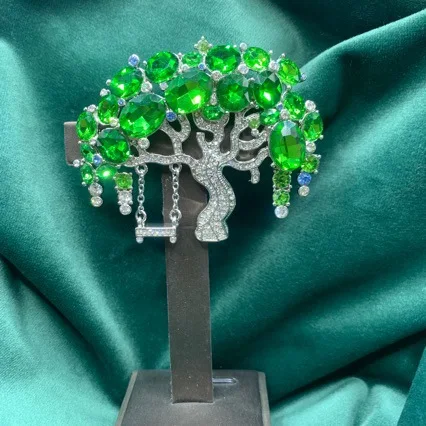 Apple Green Brooch Retroaccessible Luxuryeasiest for Match Full of Diamonds Thousands of Trees Brooch