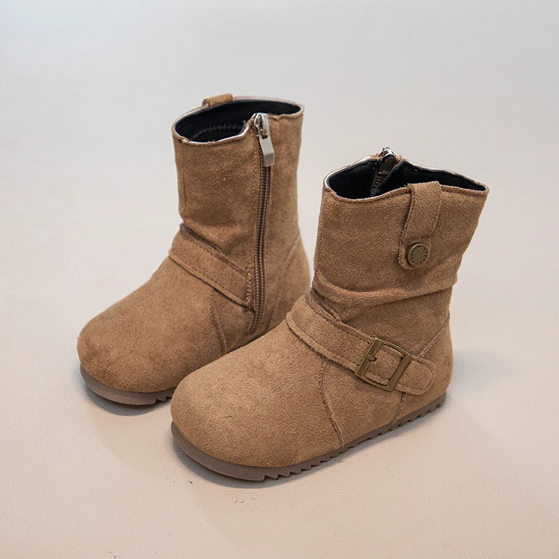 أحذية مزخرفة بإبزيم عتيق للأطفال لخريف وشتاء 2025 النسخة الكورية للأطفال من الأحذية المستديرة لأميرة الرياح.