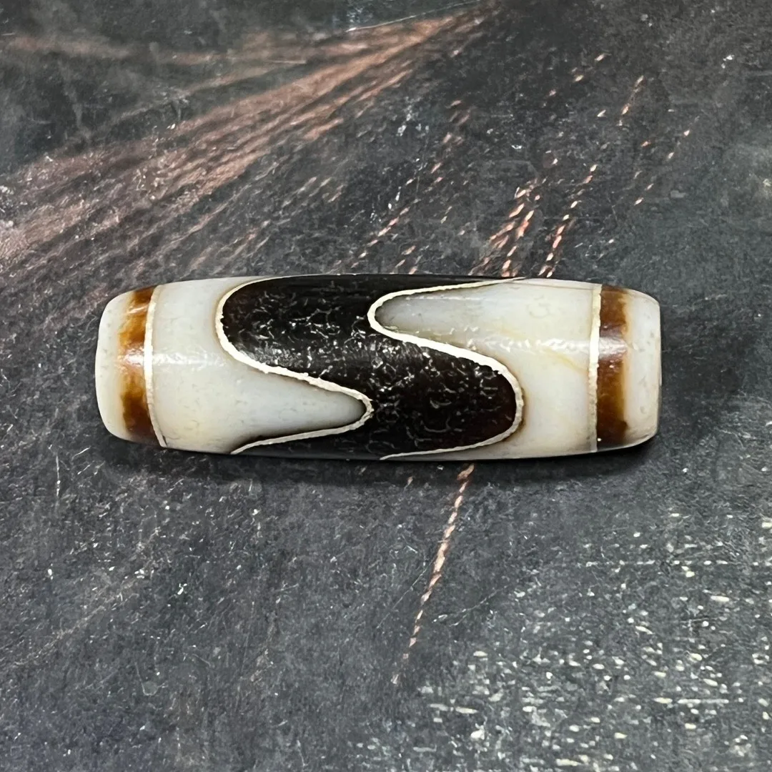 Редкий тибетский старый агат DZi, инкрустированный серебряной проволокой, бусина с тигровым зубом, 36 мм, Z1026