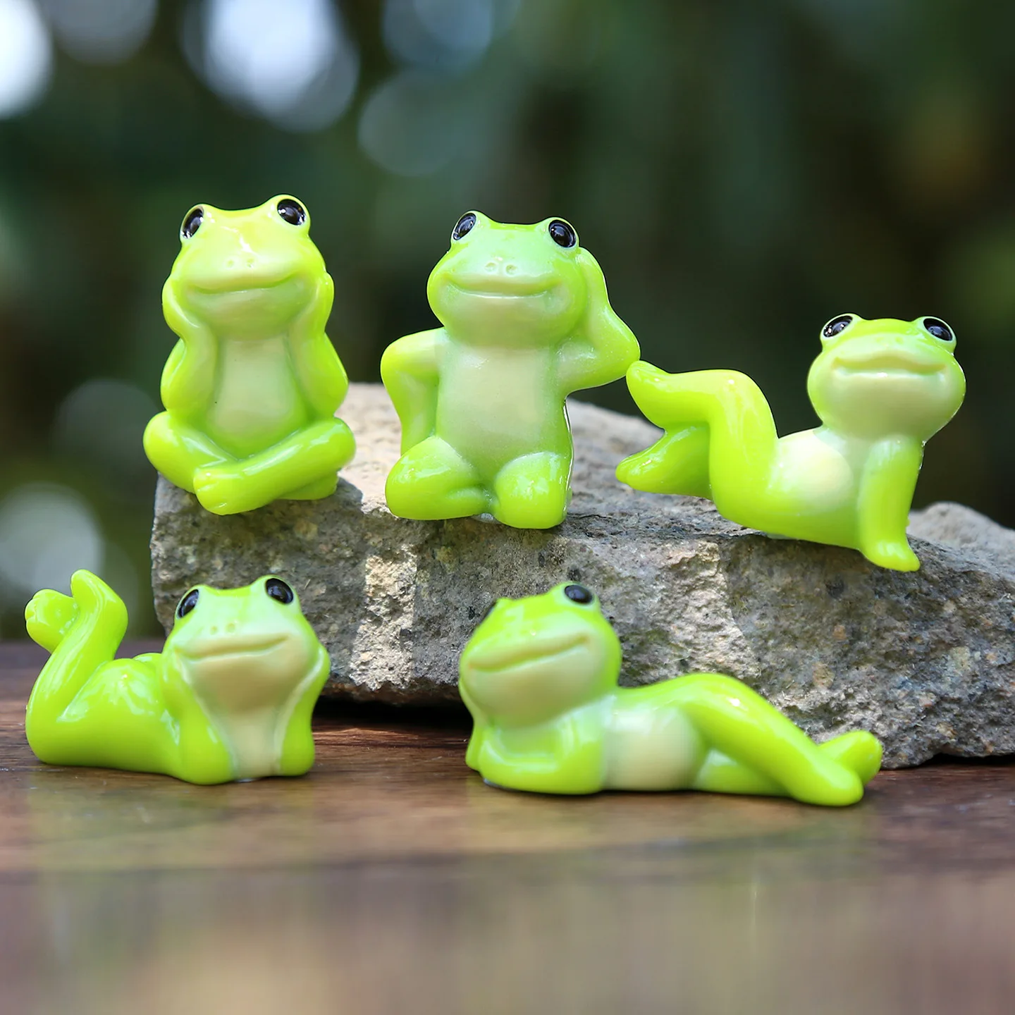 Cartoon Japanse Kikker Klein Dier Standbeeld Hars Pop Speelgoed Creatieve Leuke Kikker Grappige Action Figure DIY Micro Landschap Ornamenten