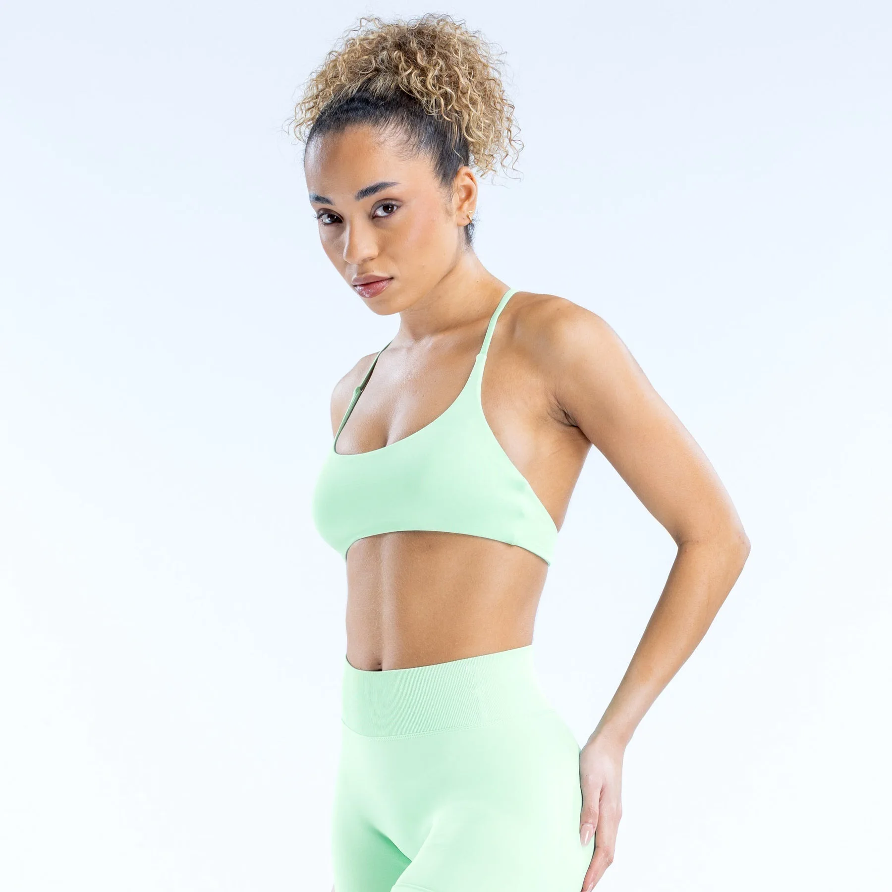 No Logos Twist Back Reggiseno Push-up Yoga Abbigliamento sportivo Palestra Abbigliamento sportivo Fitness Top Movement Intimo Dry Fit Top da corsa per le donne