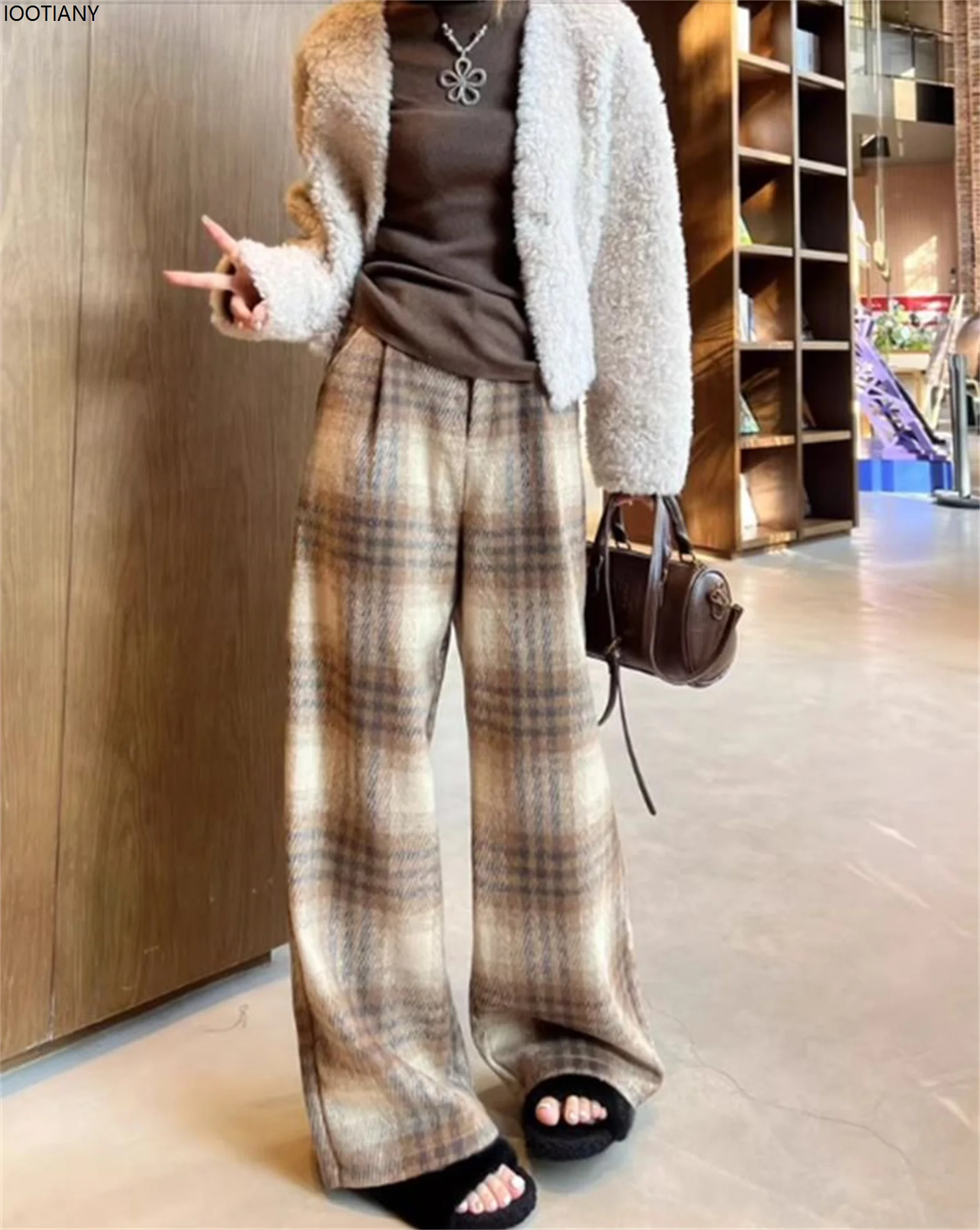 Fashionable Thermal Fleece-lined Trousers Women's Checkered Wide-leg Trouser Korean-style Streetwear Casual Floor-length Pant