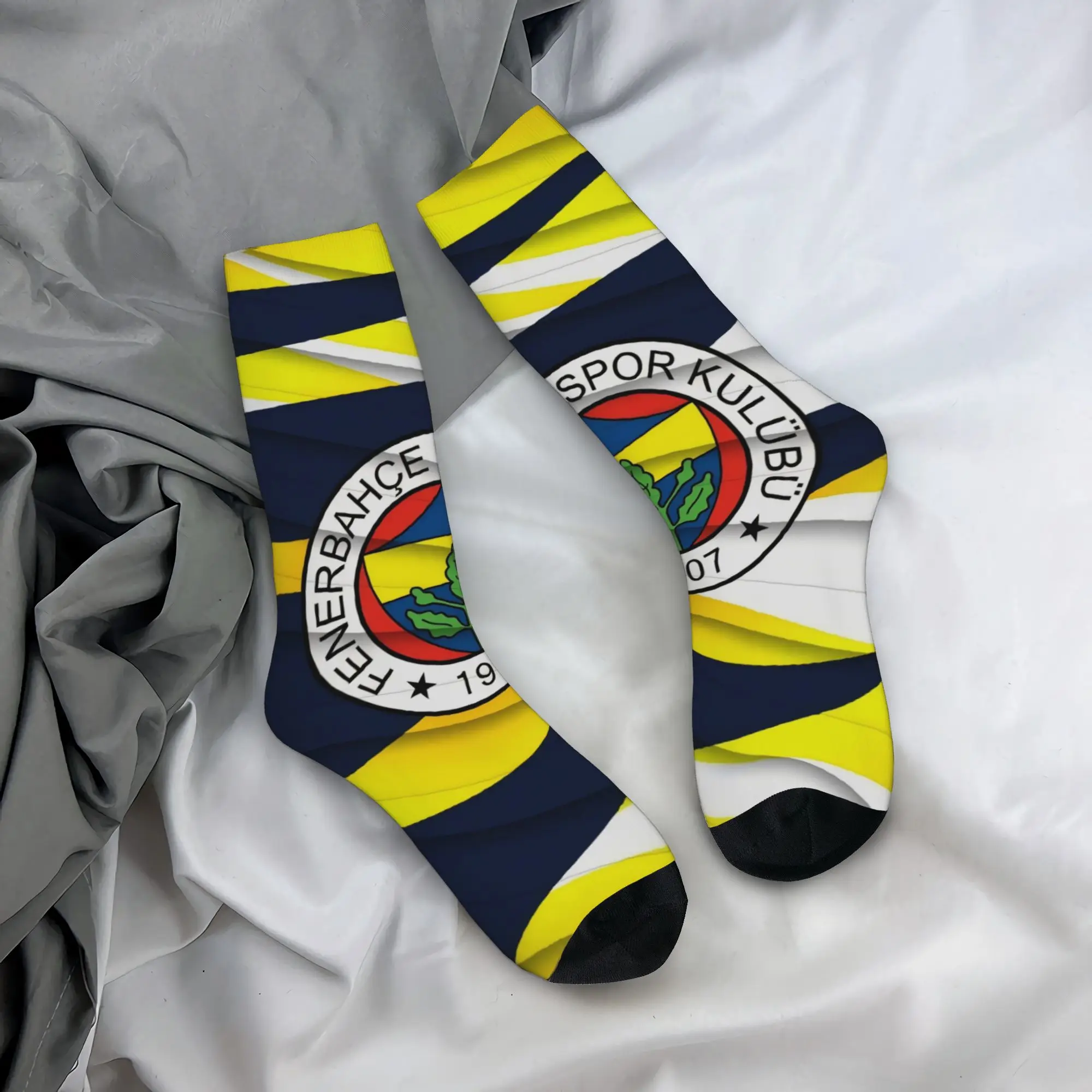 

Забавные ретро-носки Fenerbahce в стиле Харадзюку, бесшовные, в стиле хип-хоп, для фанатов Fenerbahce, незаменимые вещи для матчей