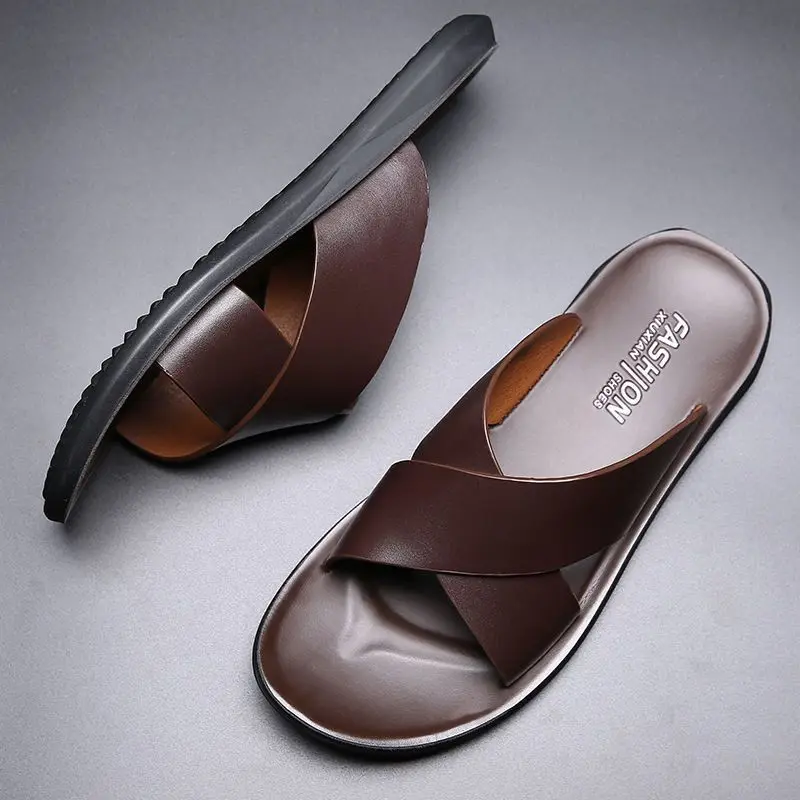 Summer New Outdoor Men's Sandals Leather Surface Korean Version Trendy Men's Slip-On Anti-Slip One-Strap Beach oes