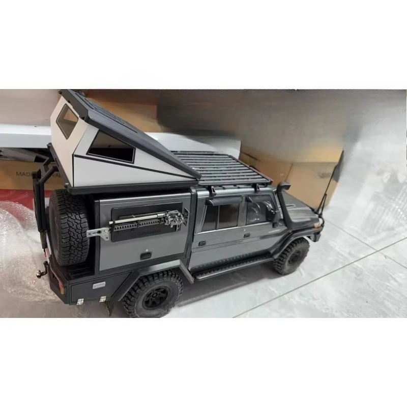 RGT EX86160 1:10 LC79 RC Crawler Hard-Shell Opening Roof Top Tent with Retractable Ladder & Magnetic Lock - Realistic Mood Parts
