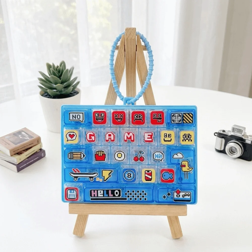 Creative 26-Keycap Keychain Pixel Button Cartoon Pattern Fidget Gadget Hand-play Pendant Portable Design Sensory Charm Teens