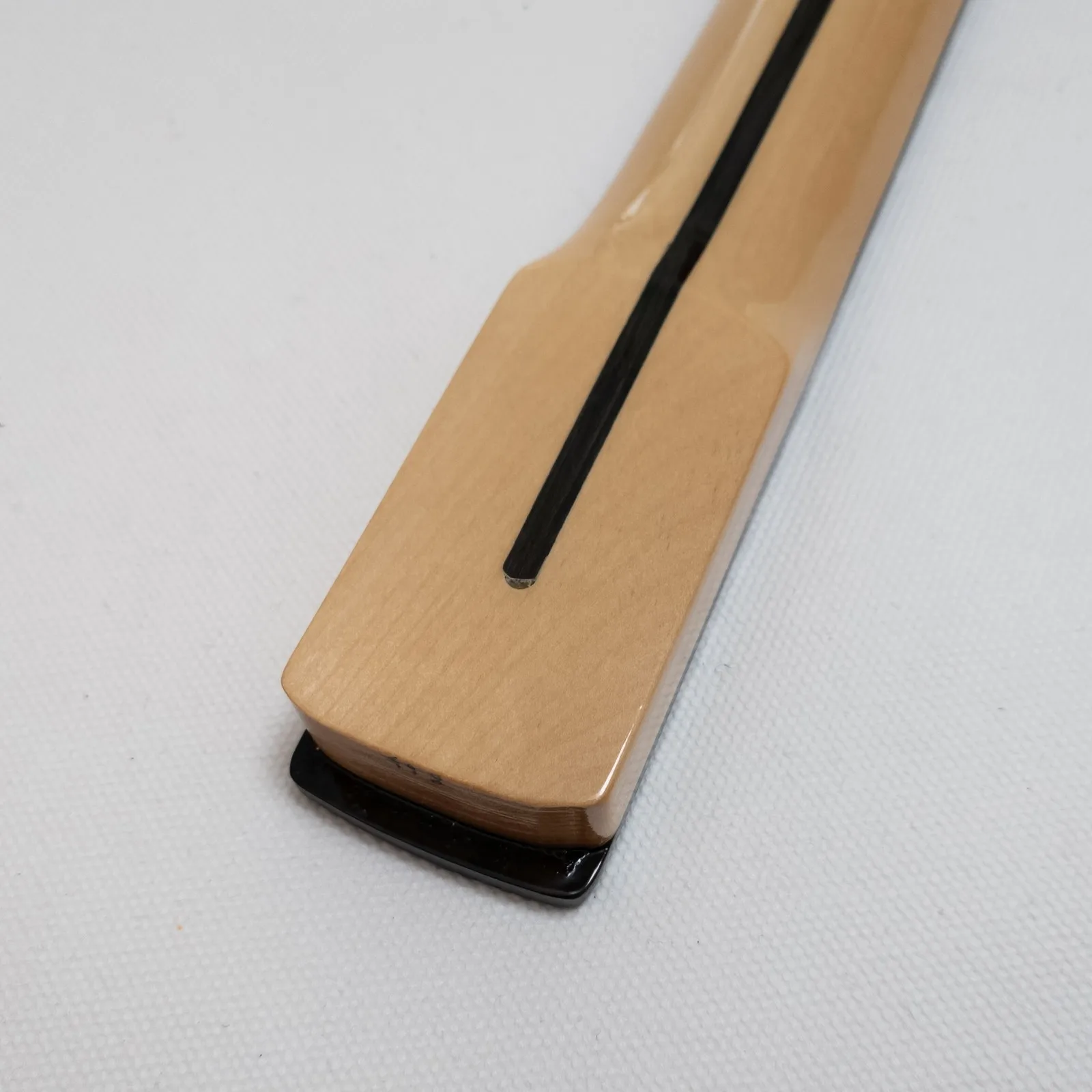25.5 Inch Maple Guitar Neck Rosewood Fingerboard 22 Medium Jumbo Frets Modern C Bone Nut Gloss Finish