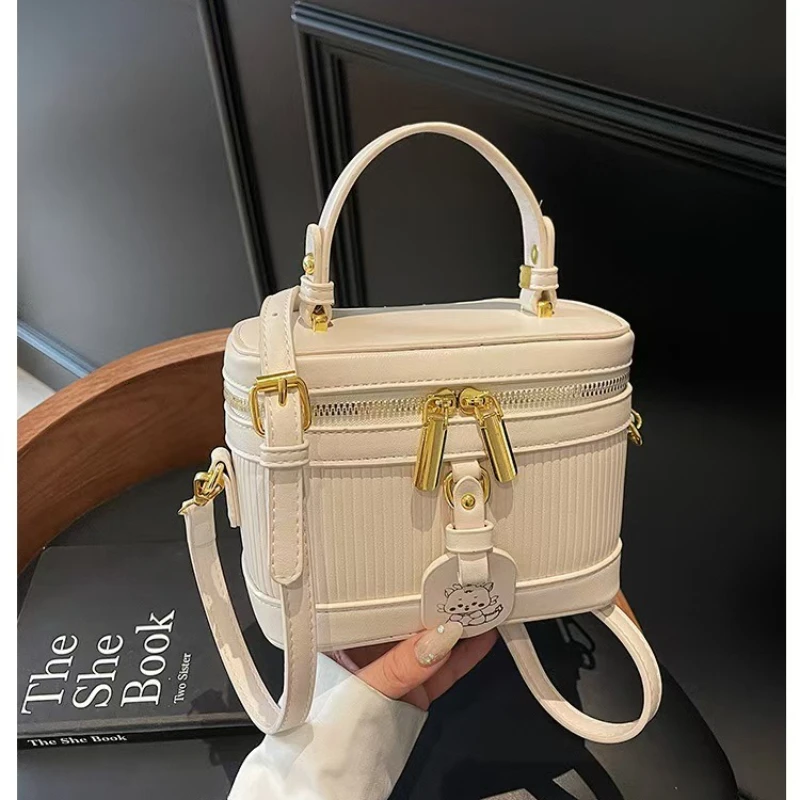 

High-grade Sense Foreign Style Hand Box Small Square Bag Women New Fashion Spring Summer Burst Single Shoulder Crossbody Bag