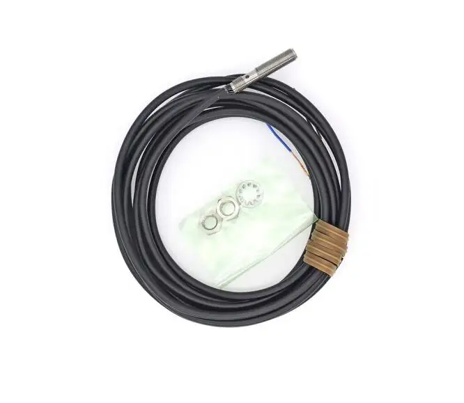 

Original E2E-S05S12-MC-B1 proximity switch DC 3-wire 24VDC inductive sensor with a diameter of 5MM E2E-S05S12-WC-C1