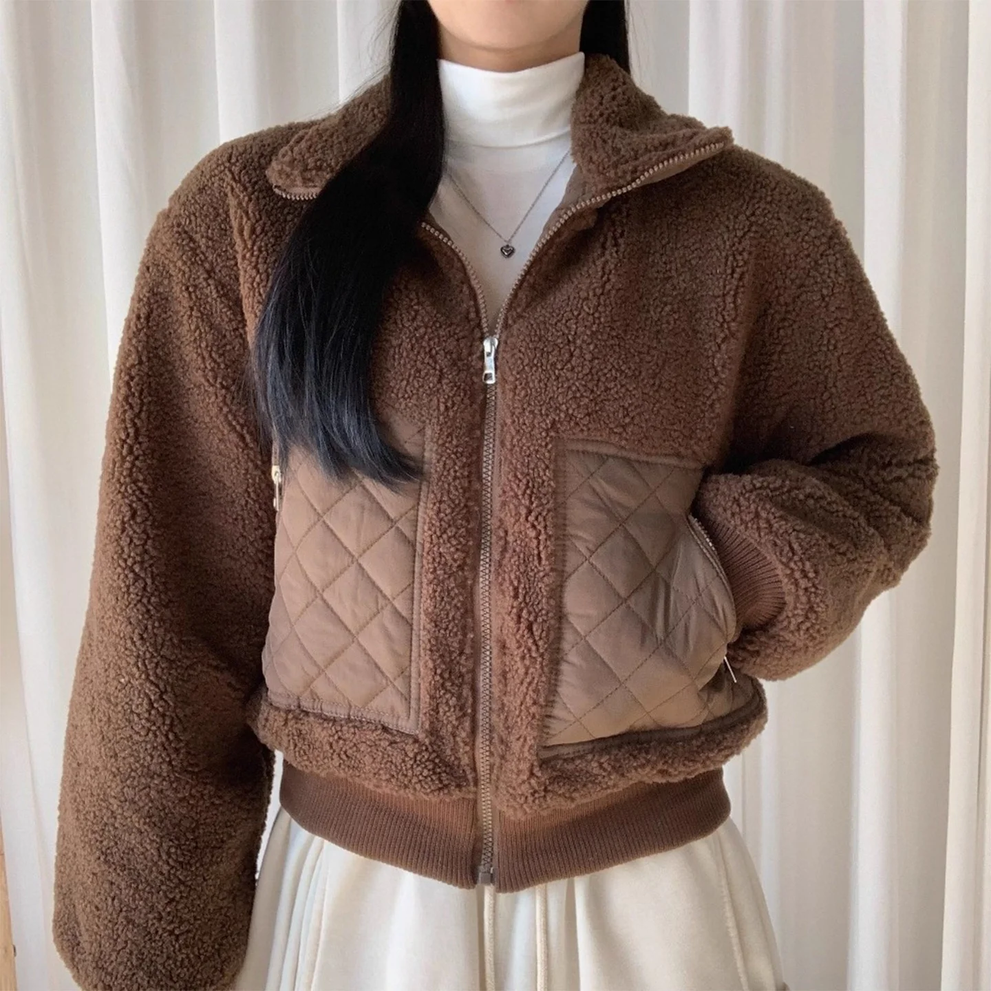 レトロな個性的なダイヤモンドジッパー付きラムファーのジャケット、レディースコットン服、冬の新作、通勤、韓国風...