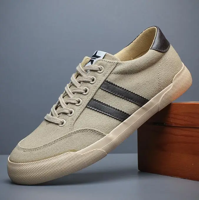 

Spring New Men's Casual Shoes Low Help Laced Canvas Shoes Versatile Fashion Flat Bottom Shoes