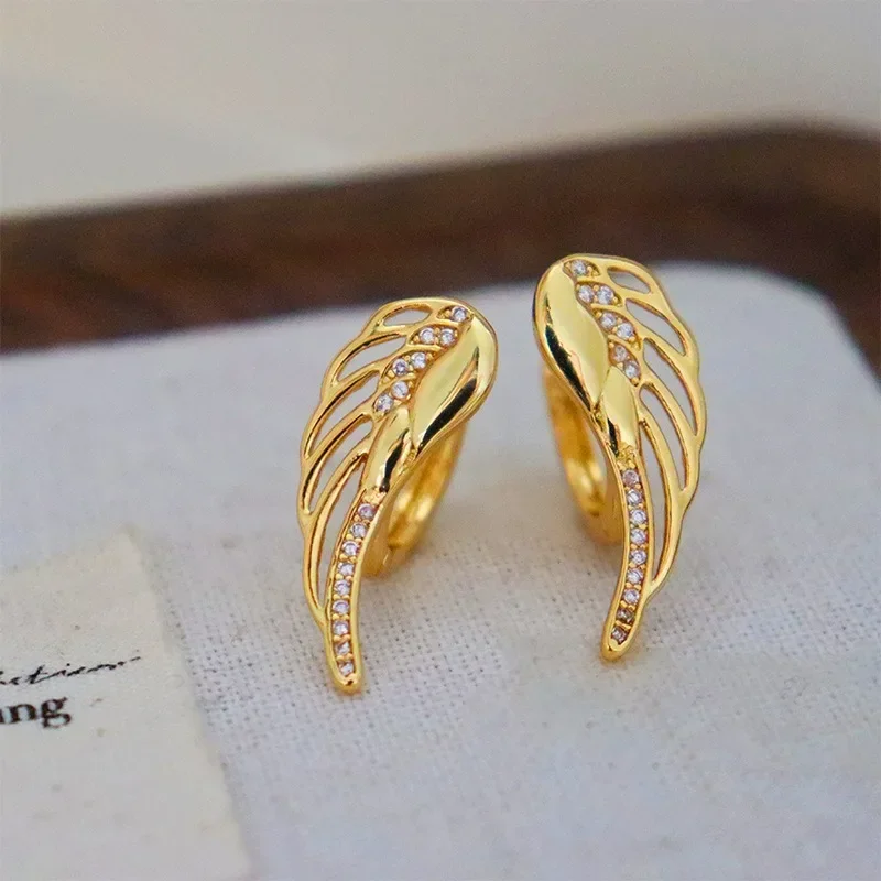 Women's Wing Earrings Light Luxury Zircon Fashion Exquisite All-match Ring Hoop Earrings Wedding Exquisite Jewelry Accessories