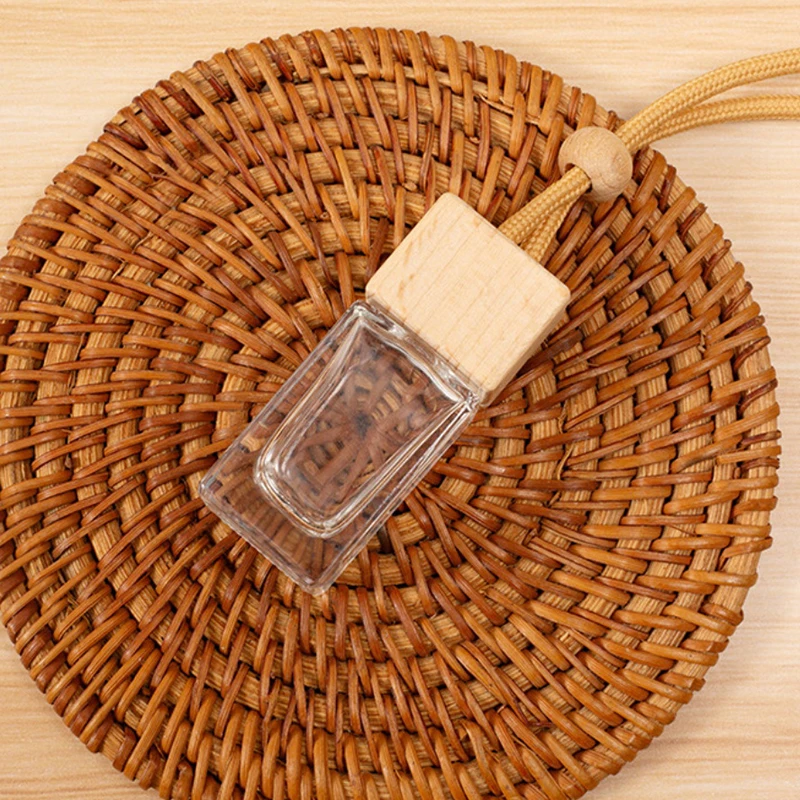1 Piece Air Freshener Scent Perfume Bottle Ornament Pendant Square Cap Empty Bottle Car Essential Oil Diffuser Fragrance