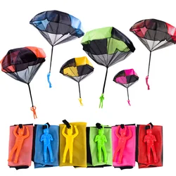 1pcs Hand Throwing Parachute Kids Outdoor Funny Toys Game Play Toys for Children Fly Parachute Sport with Mini Soldier Toys