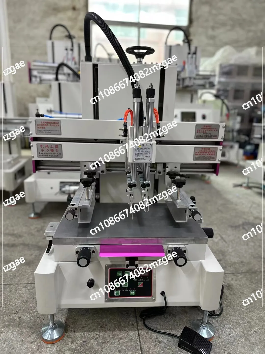 Small semi-automatic screen printing machine, screen printing machine 3050 metal stainless steel window sticker glue