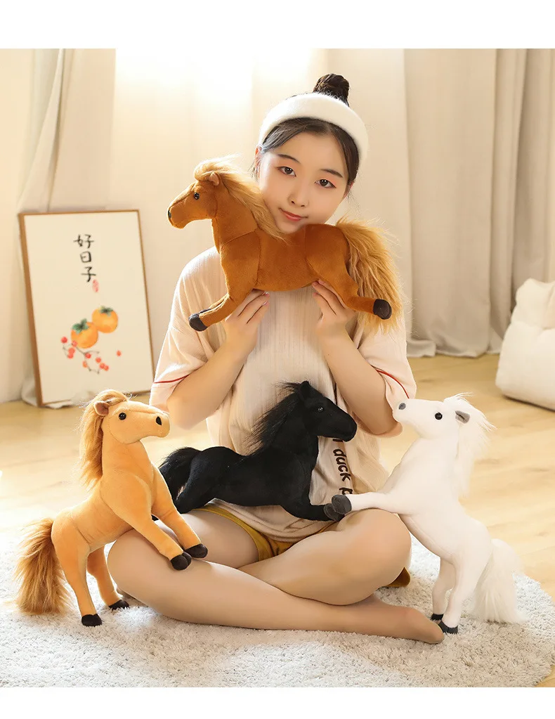 Nouveau jouet cheval en peluche, poupée cheval doux de haute qualité, cadeau d'anniversaire et de noël pour enfants, environ 32x26cm