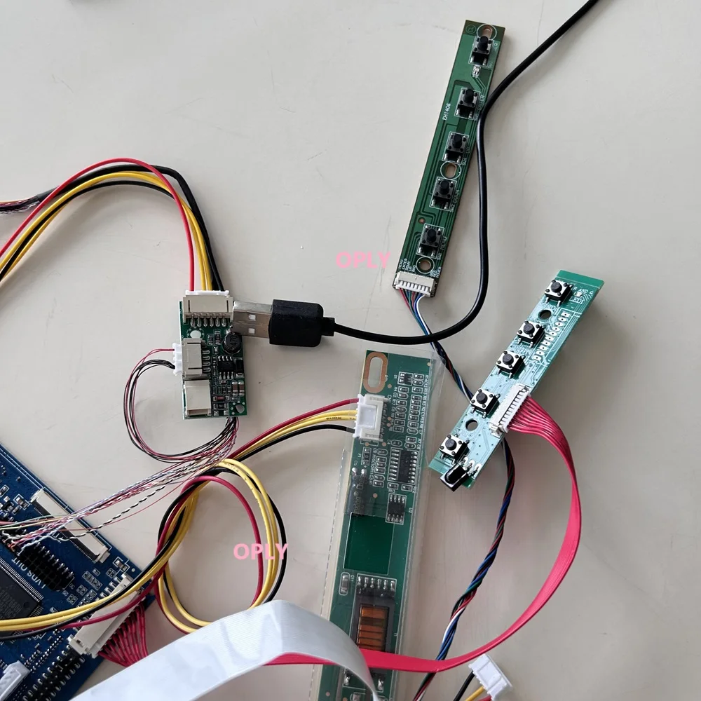 For N133I1-L01/L02/L03/L04 20pin 13.3 inch 1280x768 HDMI-compatible 60hz LCD DVI 1CCFL Controller board M.NT68676 VGA Panel
