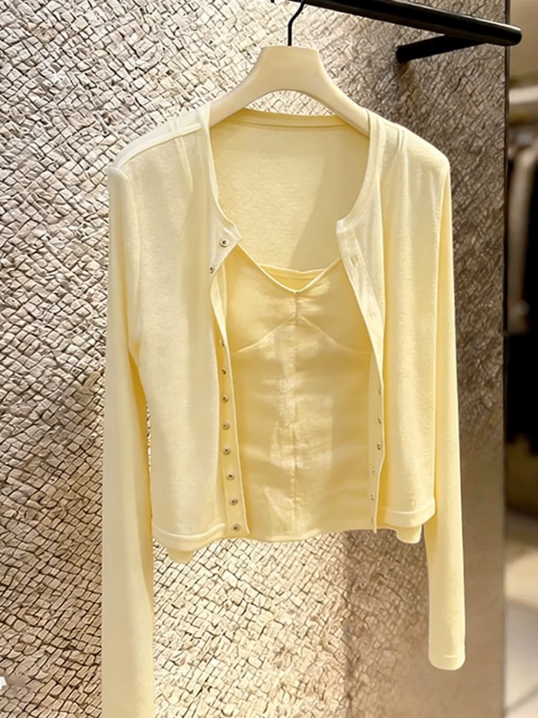 

Sweet Style Early Spring Knitted Cardigan And Tank Top Two-Piece Set Women's Light Sun Protection Thin Model Beautiful Top