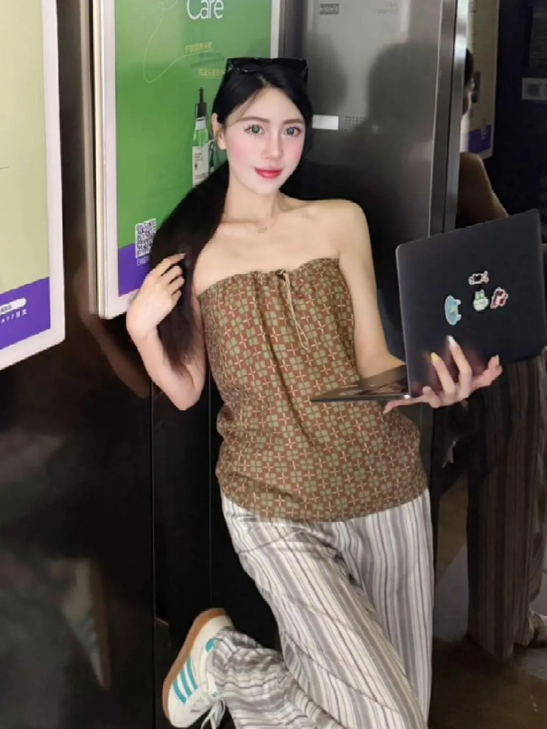 

Fashionable Checkered Tube Top And Wide Leg Pants Women's Summer Holiday Style Set Casual Loose Fit Polyester Fiber Two Piece...