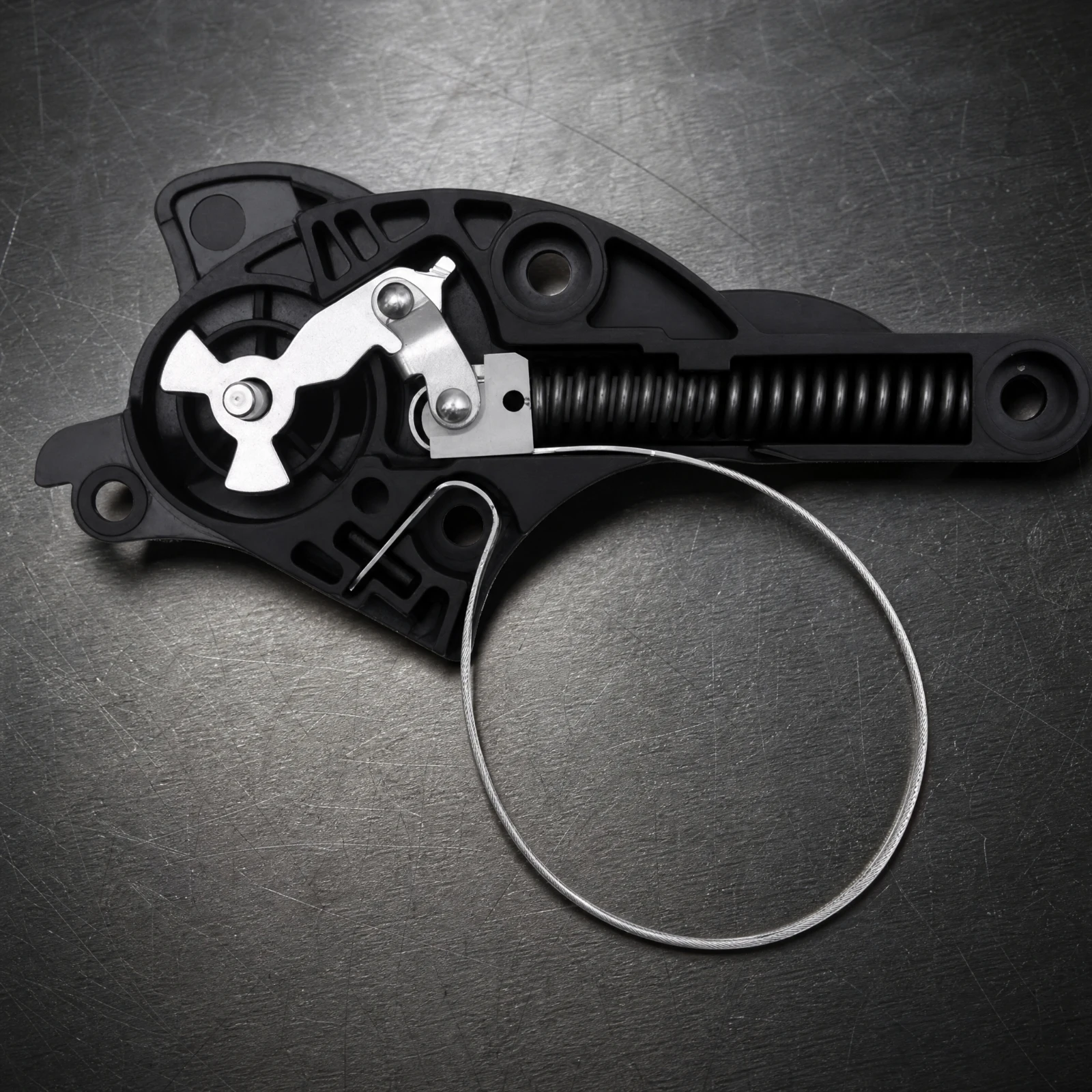 Chainsaw Chain Brake with Housing Long-Lasting Chainsaw Brake Mechanism Assembly Replacement Part Easy to Install Brand New
