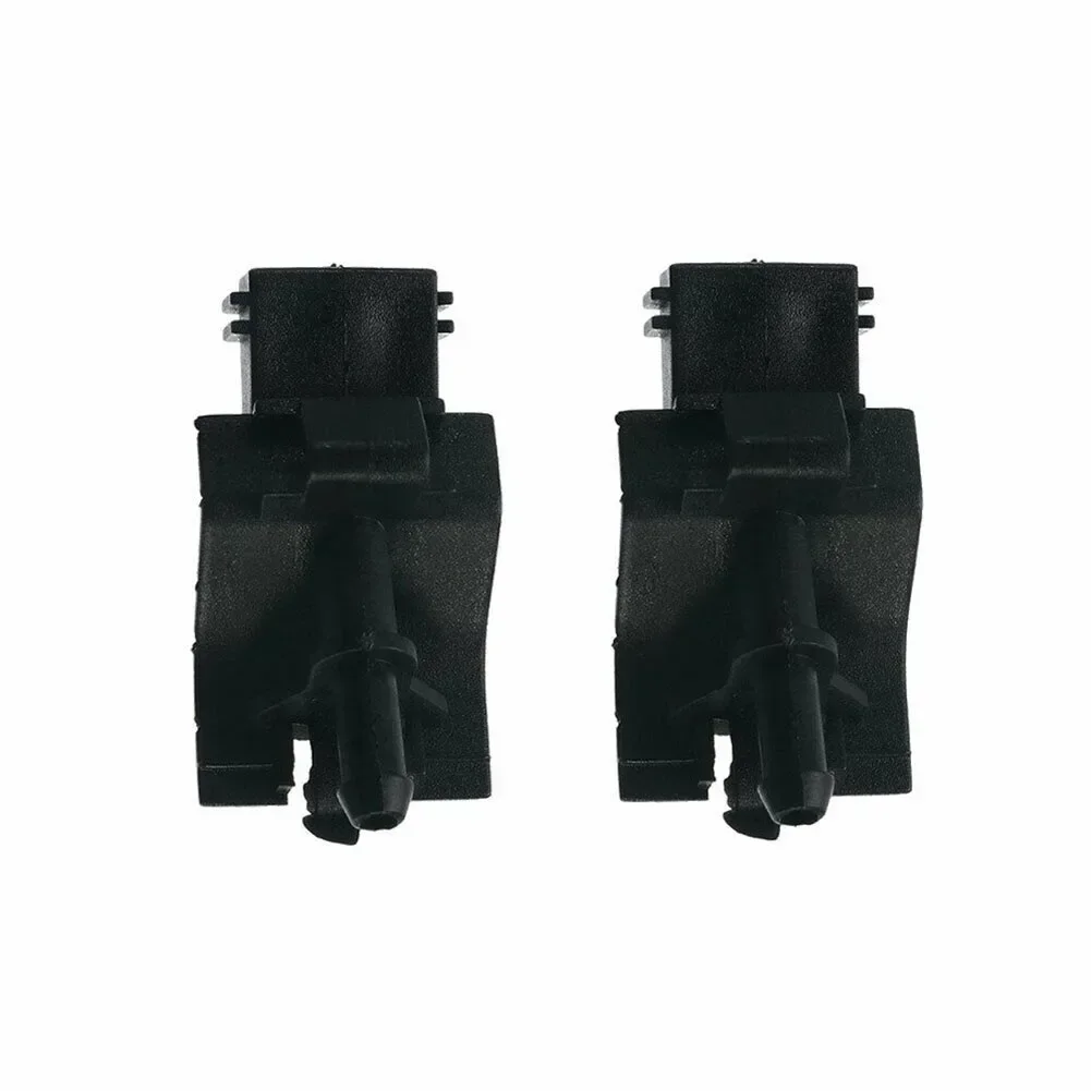 2 x Water Spray Jet Nozzle 85381-12300 Plastic Black Water Jet Nozzle Spray For Corolla / For Altis E140 2006-2014 For Camry