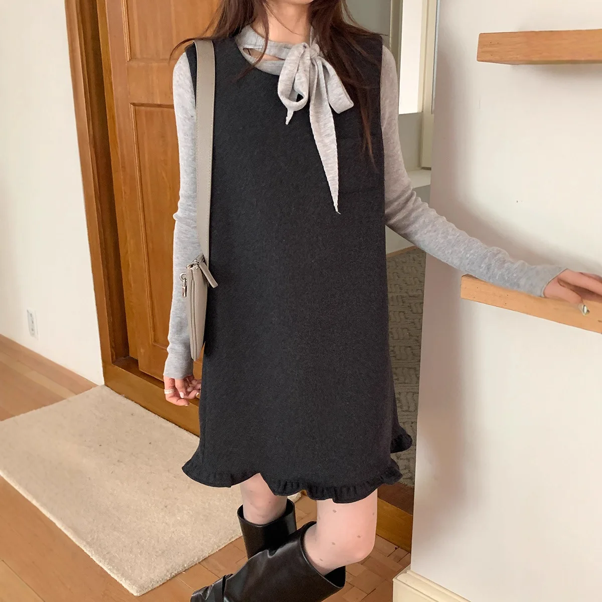 

Fungus Lace Woolen Vest Skirt Women's 2025 Autumn and Winter New Stacked Sleeveless Dress