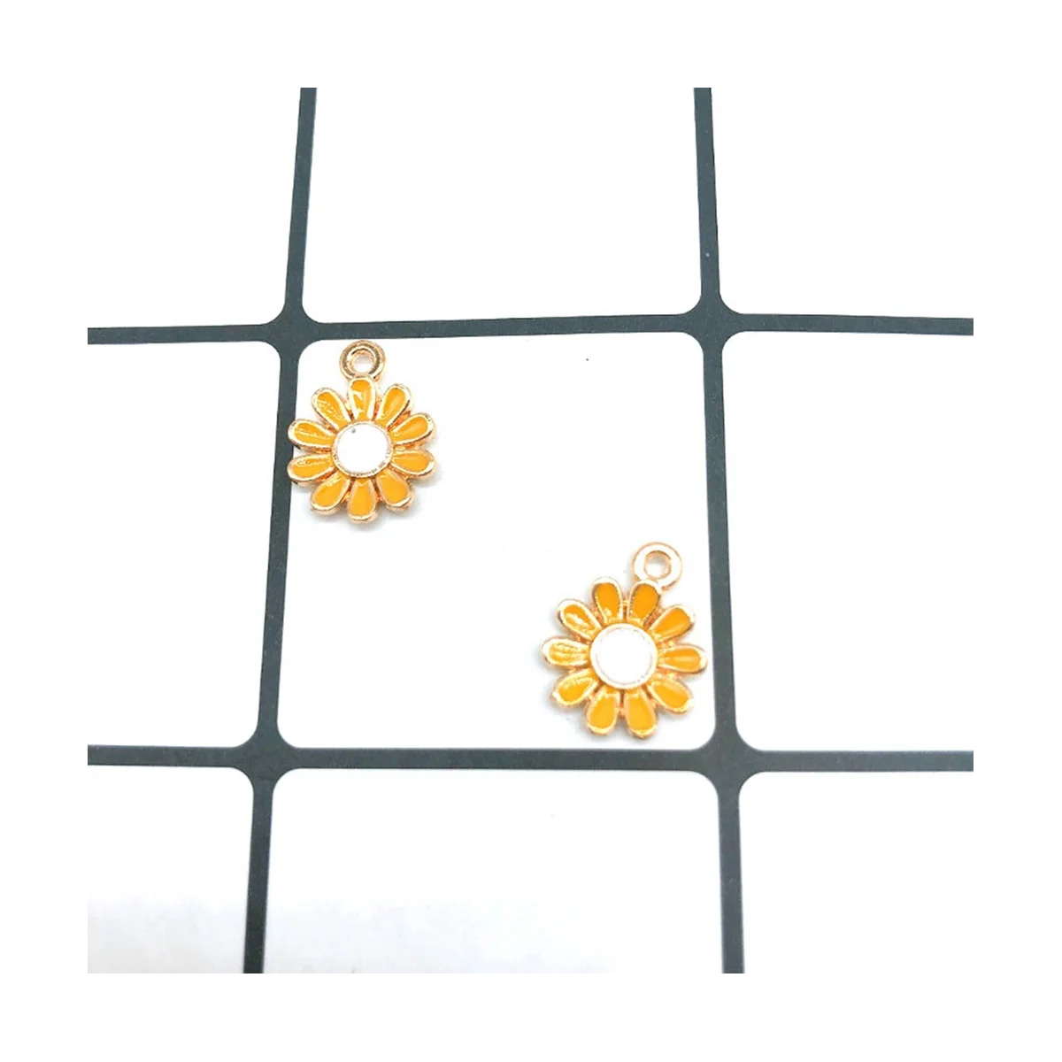 Colored Flower Ornament Daisy Cornflower Charms Alloy Enamel Light Gold Plated Links Connectors for Jewelry Making Craft