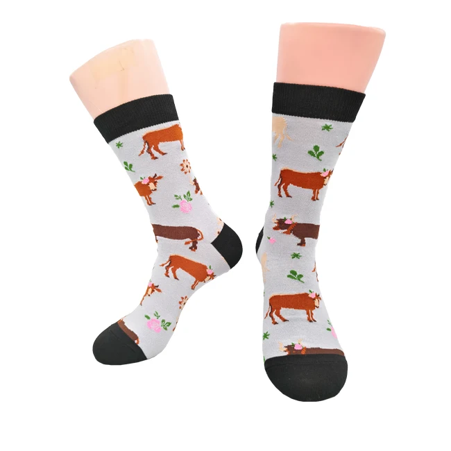 

Wholesale Animal Crew Socks Fun Cow Sheep Dog Chicken Print Cotton Socks Customizable Mid-Calf Socks for Men Women Kids