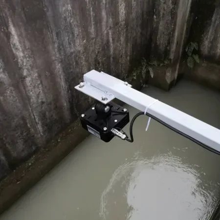 Radar water level gauge River channel Reservoir water regime Lake ing station Non-contact flood control Radar water level