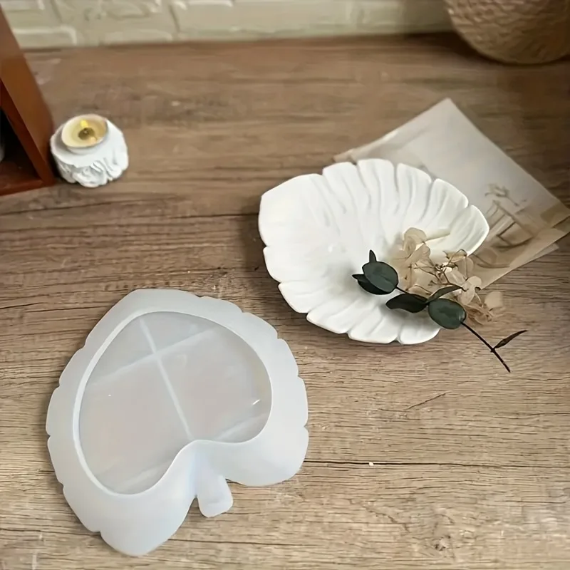 A Top quality Leaf Shaped Design - Silicone Jewelry Tray Mould - for Resin Plaster Concrete Casting - DIY Art Crafts for Home