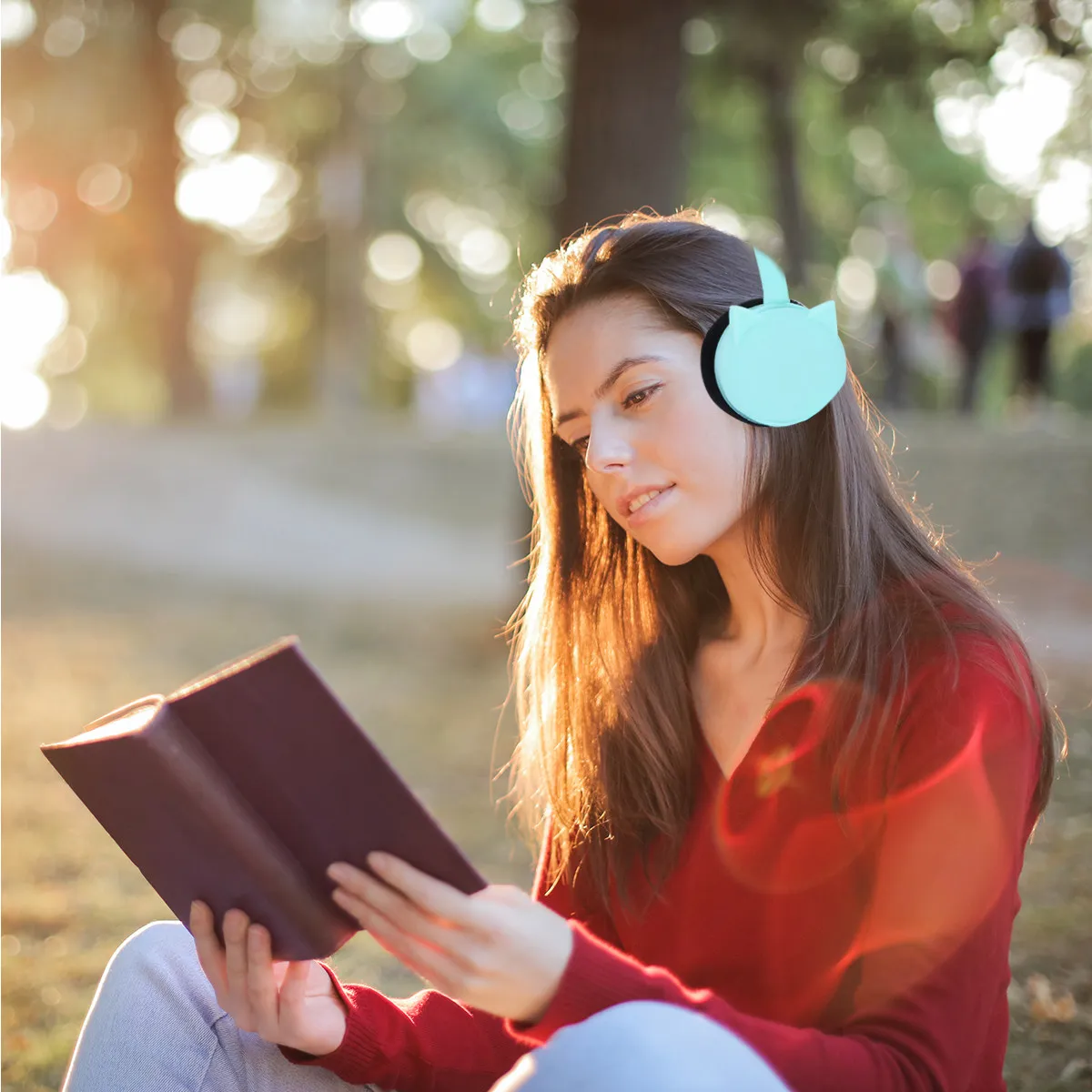 1Pcs Cartoon Cat Style Headset Microphone Lightweight Bass Ear Headphone for Mobile Phone Computer Headset