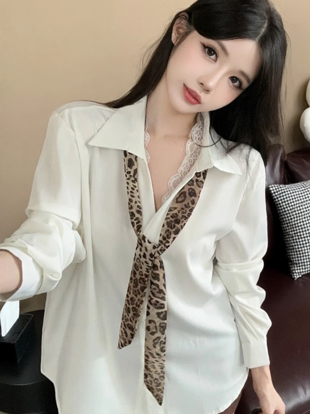 

Slimming Lace Patchwork Leopard Print Collar Spring New Style Loose Women's Shirt Korean Design Breathable Polyester Fiber