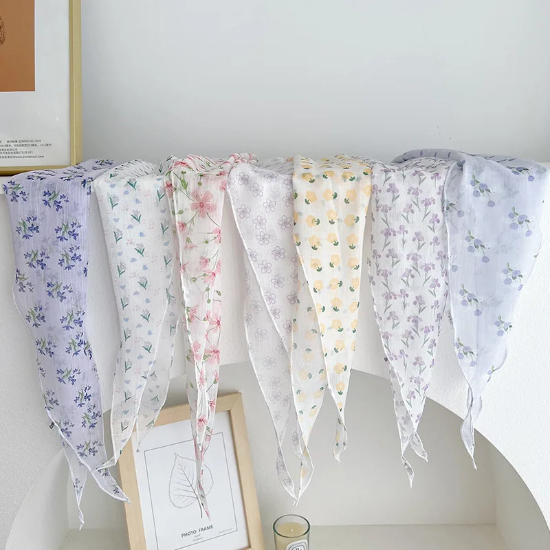 

Sweet French Floral Small Silk Scarf Tied Hair Rhombus Headband Versatile Literary and Artistic Style Decorative Streamer