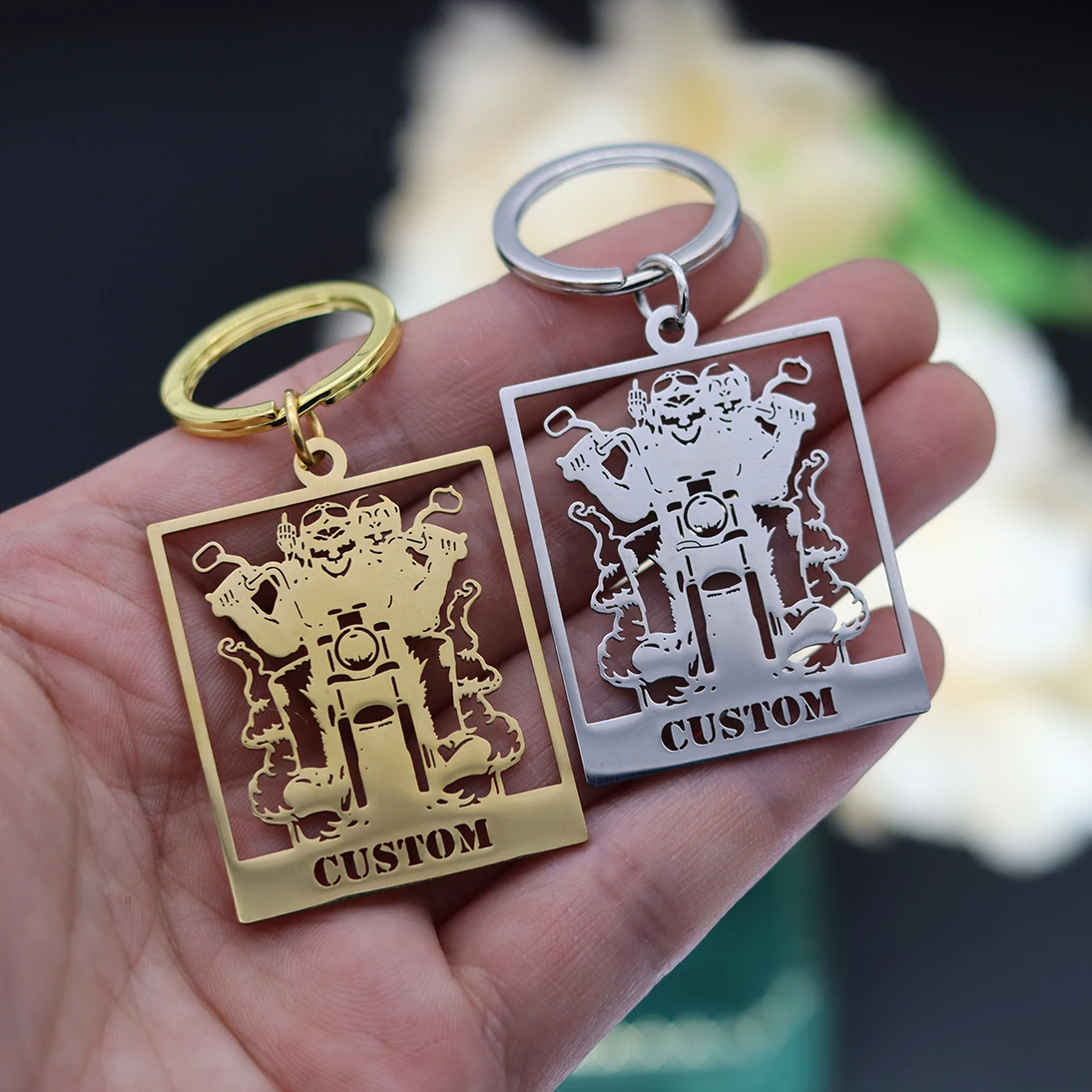 

QIAMNI крутой мотоциклетный брелок из нержавеющей стали, мотоцикл, индивидуальное имя, брелок для мужчин и мальчиков, подарки, брелок с лазерной гравировкой текста