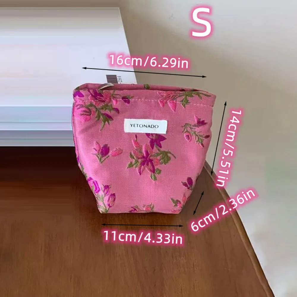 Polyester Canvas Flower Clutch Bag Flower Pattern Large Capacity Makeup Bag Portable Zipper Closure Cosmetic Storage Pouch