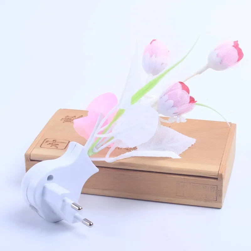 LED ความแปลกใหม่เห็ดดอกไม้ Night Light พลาสติก TULIP Rose LED โคมไฟกลางคืน EU Plug US Plug Light Sensor สําหรับห้องนอน Sleeping