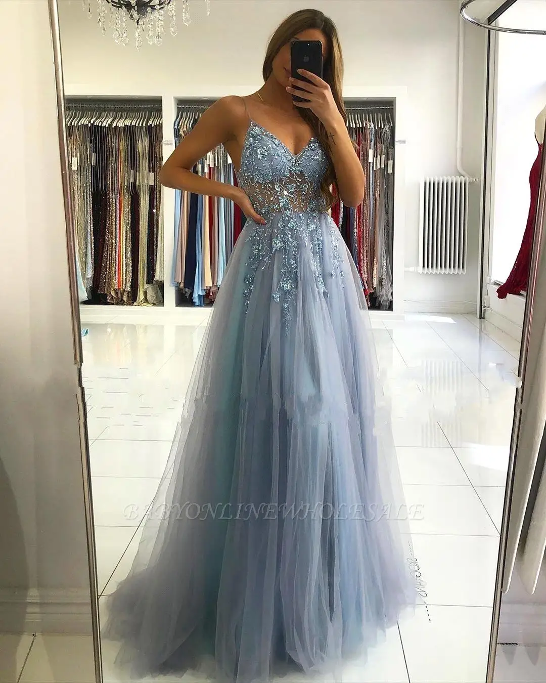 A-Line V-Neck High Slit Floor-Length Dresses For Prom Applique Tulle Zipper Up Sleeveless Halter Hollow Out Formal Occasion Dres