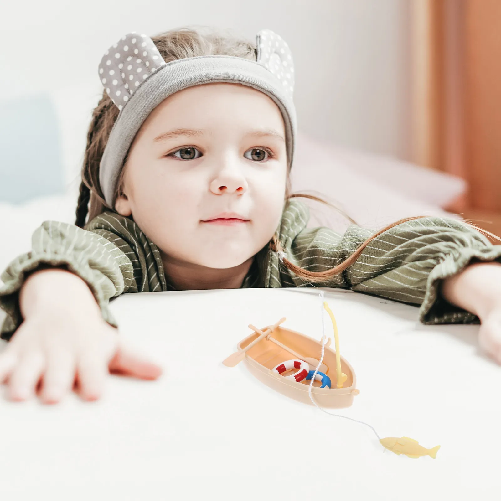 

Набор миниатюрных лодок с плавательными кругами, креативное украшение для аквариума, маленький пластиковый парусник, настольный микроландшафт, декор для дома