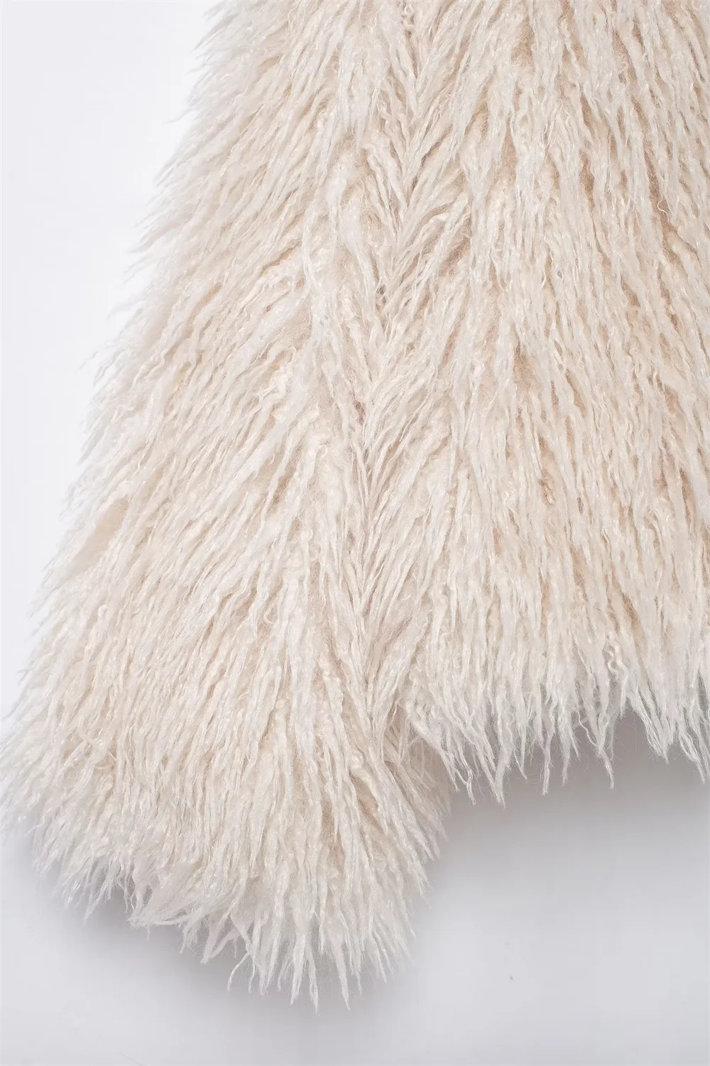 PB&ZA 2024 new autumn and winter fashionable and comfortable fur integrated fur coat for young women, fox fur grass