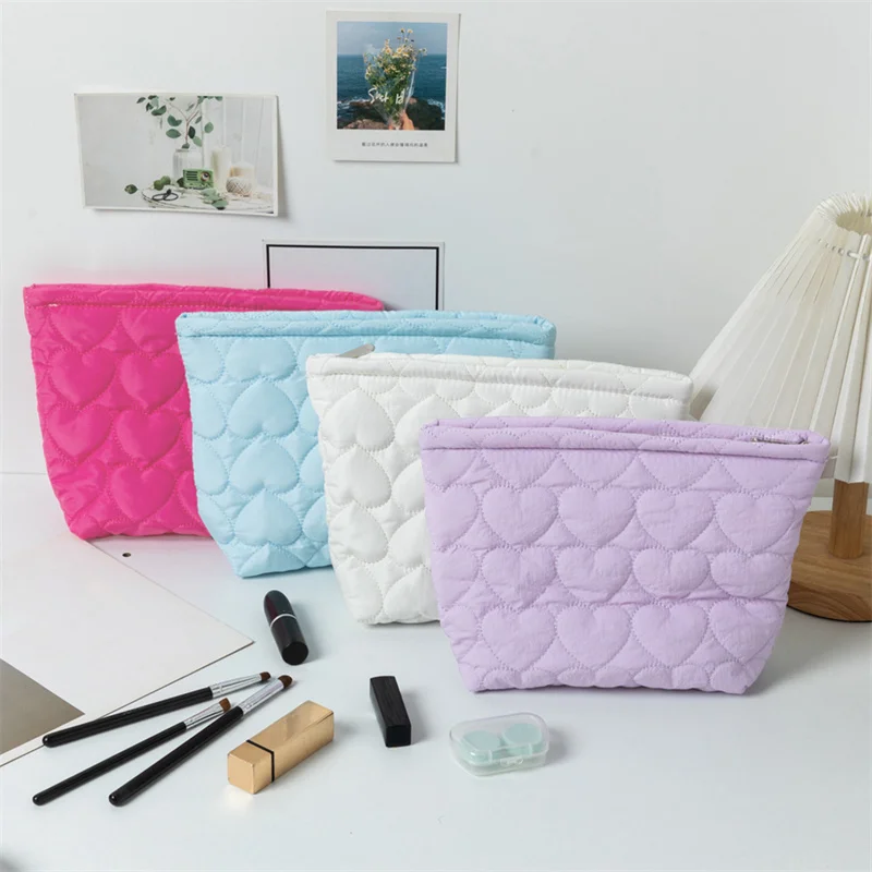 Fashion Korean Large Capacity Cosmetic Bag Women Soild Heart Quilting Handbag Portable Travel Lipstick Makeup Storage Bags