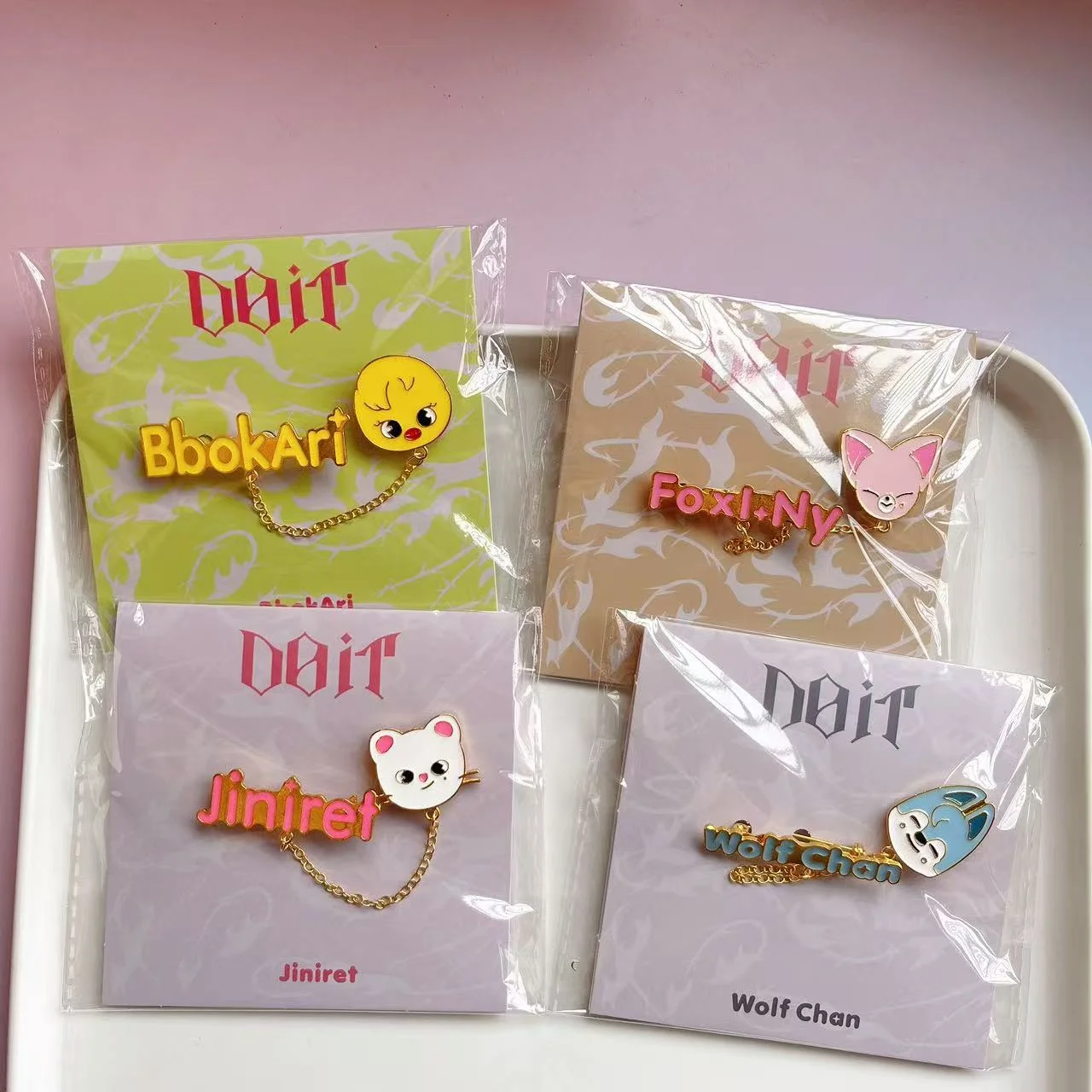 

SKZOO KPOP Stray Kids Korean Wave Group Felix Hyunjin BangChan Cartoon Cute Pin Necklace Jewelry Toy Birthday Gift