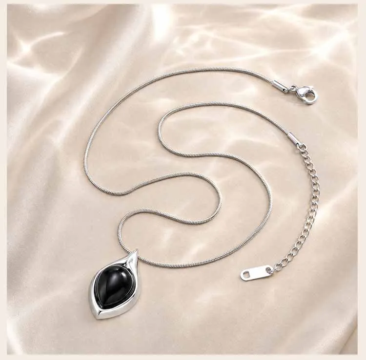 Natürliche schwarze Onyx-Halskette für Damen, 18K vergoldete Edelstahl-Tropfen-Edelstein-Anhänger-Halskette, Jubiläumsschmuck – Detail 5