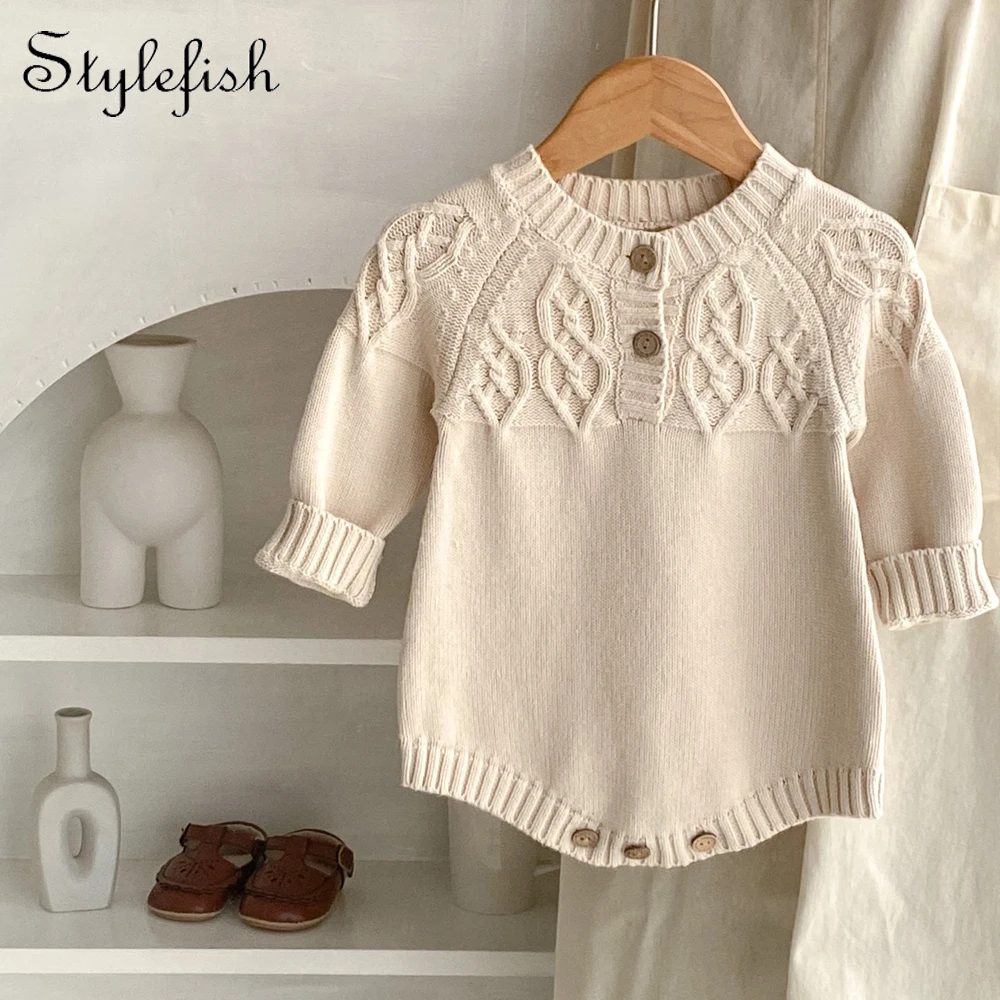 Autumn New 0-2 Year Old Baby Clothing Round Neck Pullover Sweetheart Knitted Long sleeved Sweetheart Triangle Creeper