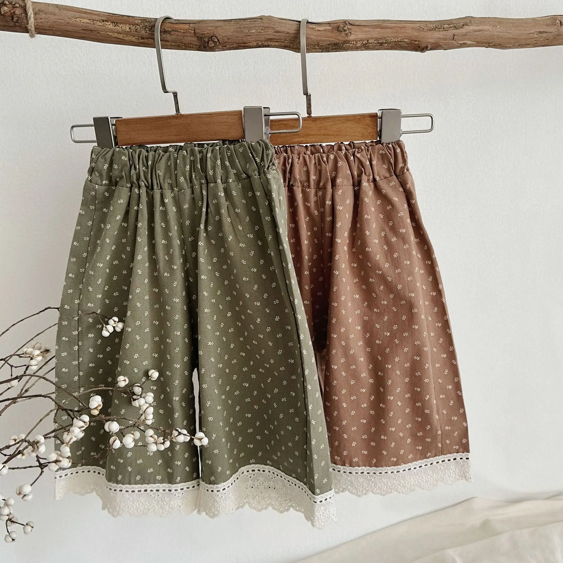 2024 Autumn New Baby Loose Trousers Infant Girl Cute Floral Lace Wide Leg Pants Toddler Girl Simple Casual Pants Baby Clothes