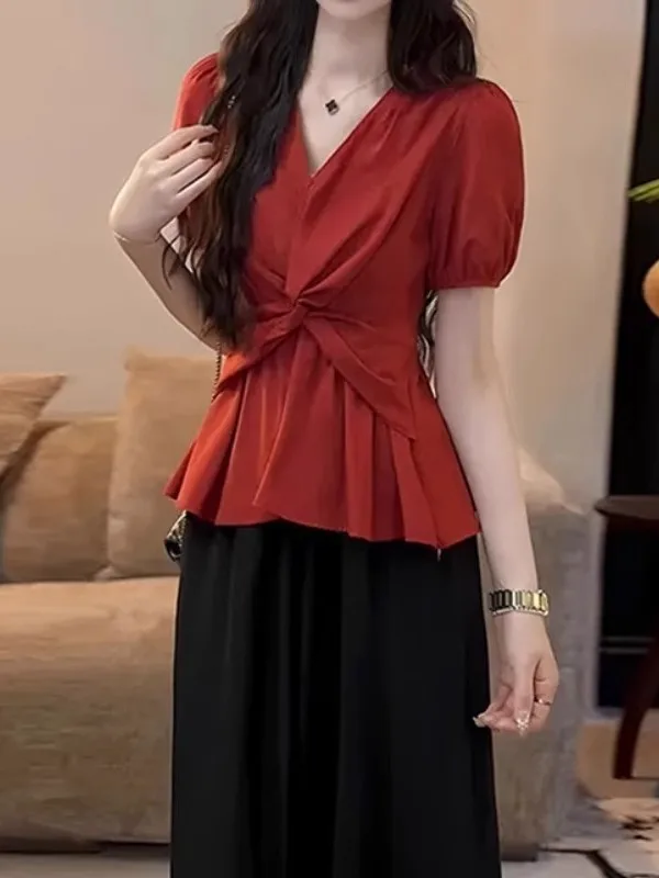 

Топ женский летний больших размеров с V-образным вырезом и рукавами-фонариками, уникальный дизайн, стройнящий силуэт, красивый вырез на талии, в корейском стиле, для повседневной носки