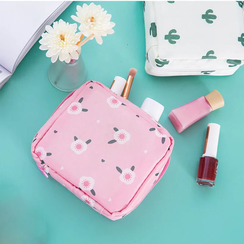 1PCS Women Cosmetic Bag Case Necessary Cute Travel Organizer Fashion Girl  Lipstick Sanitary Pads Toiletry Bags Makeup Pouch Bag