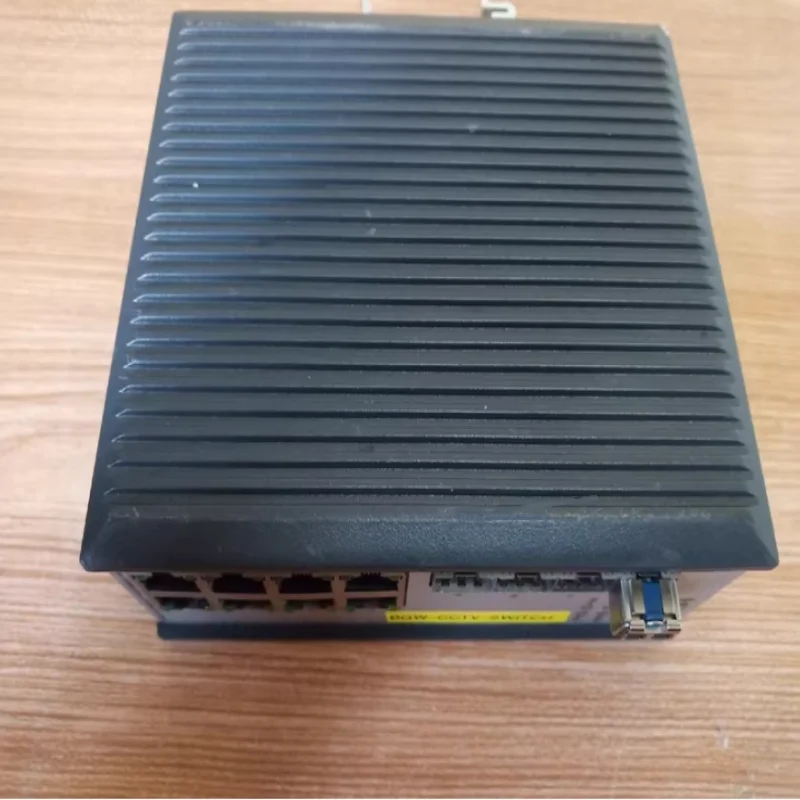 

New Original Switch I E4300-12P-AC 8-port Gigabit Power + 4 Gigabit Optical Ports Single AC Power Supply