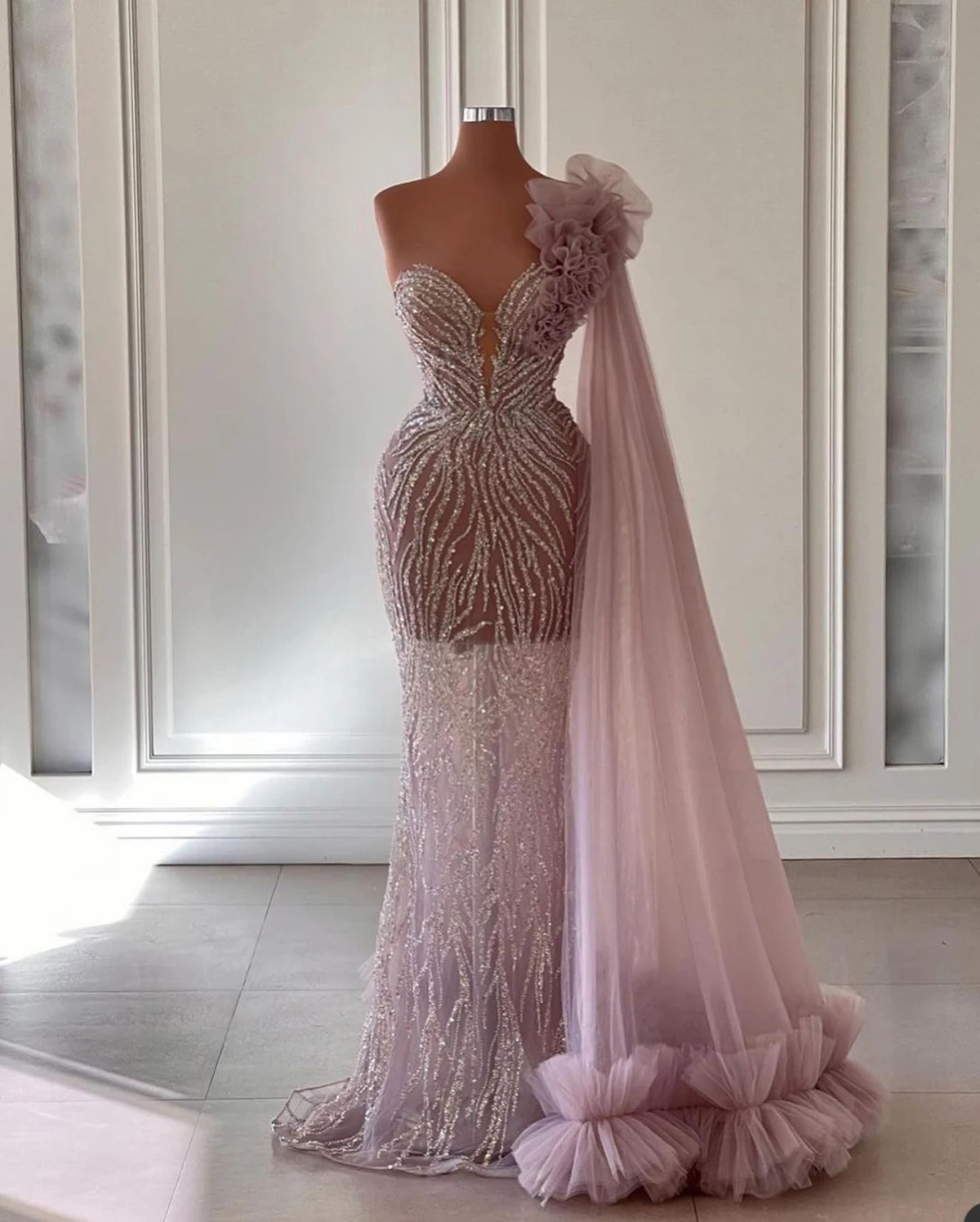 Robe de bal rose sans manches, col en V, sans bretelles, Cape en paillettes, ajouré, longueur de balayage en dentelle 3D, grande taille, robes de soirée